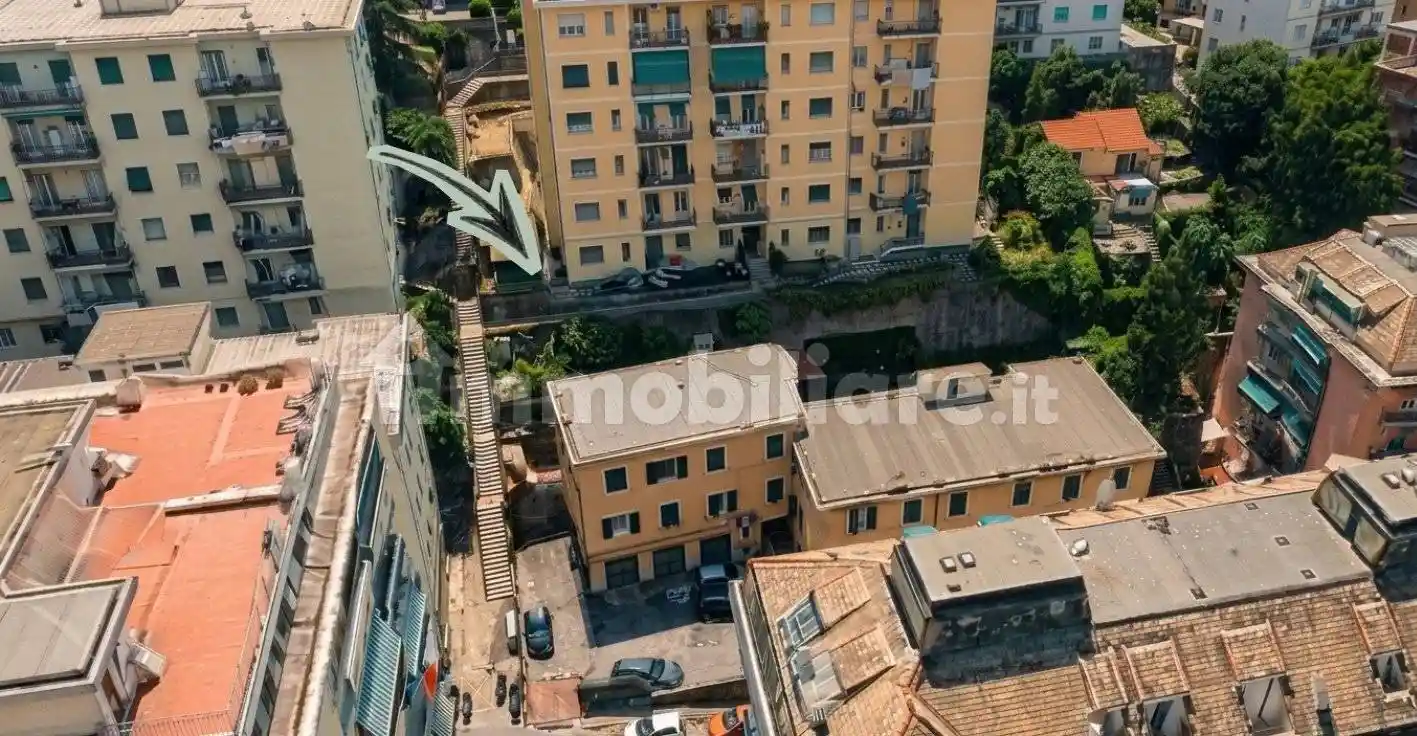 Appartamento in vendita a Genova