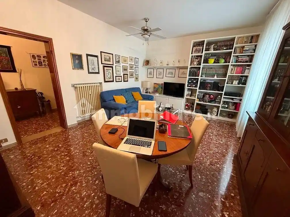 Appartamento in vendita a Modena