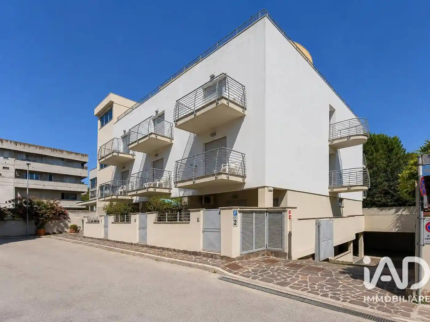 Palazzo - Edificio in vendita a Roseto degli Abruzzi