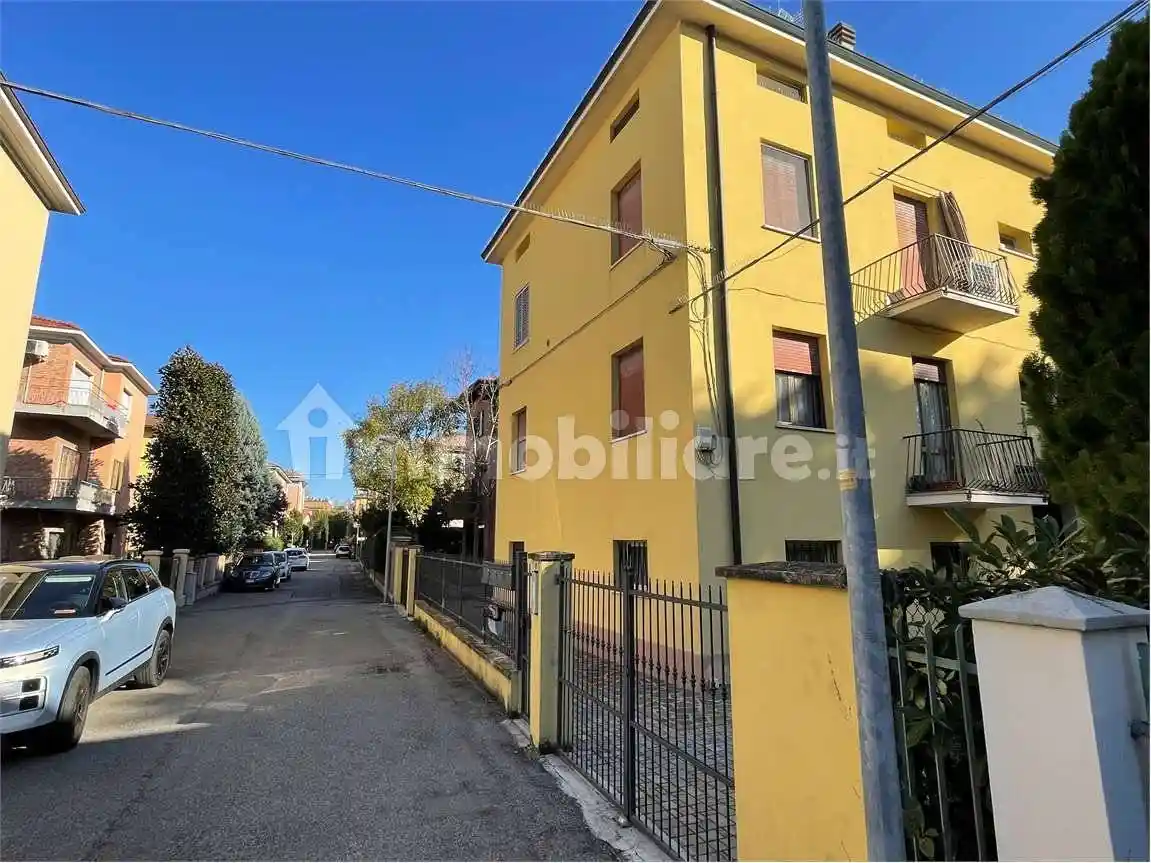 Appartamento in vendita a Modena