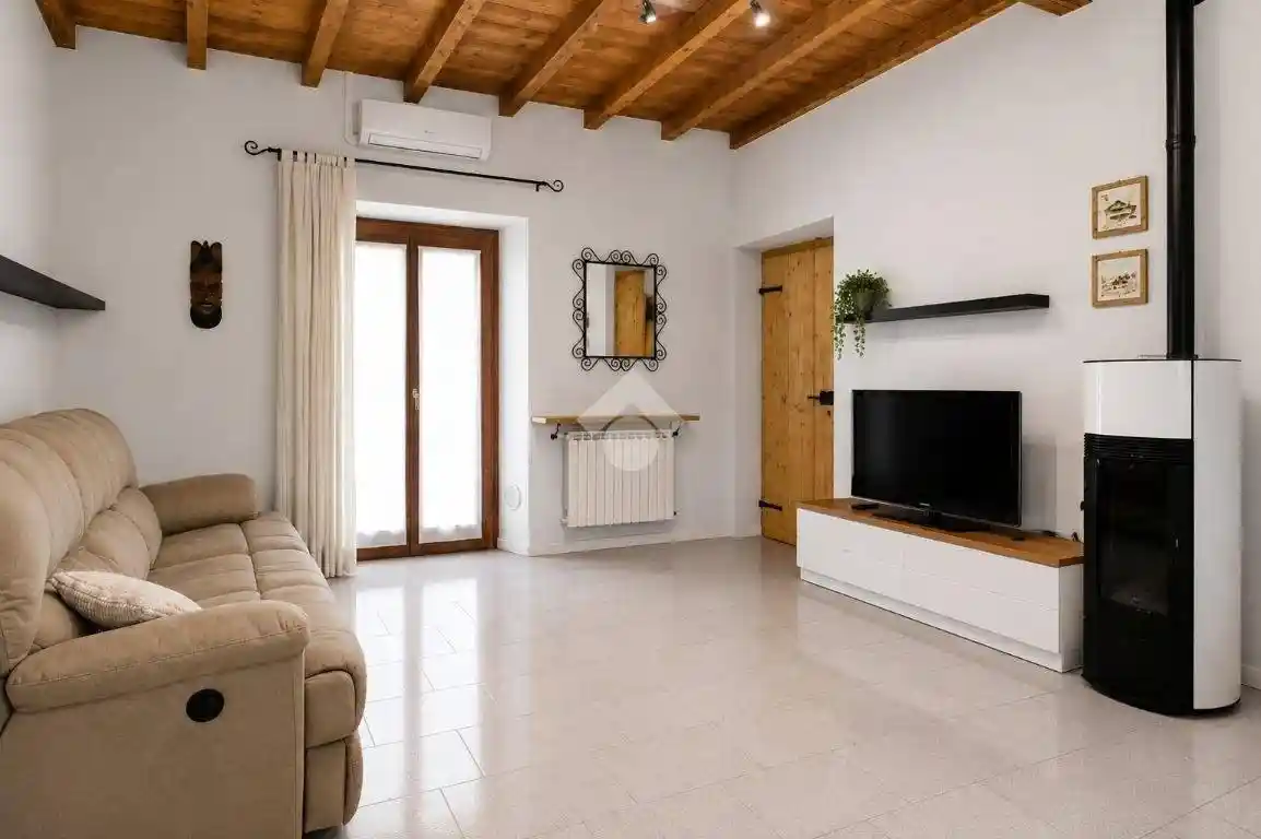 Casa indipendente in vendita a Bulciago