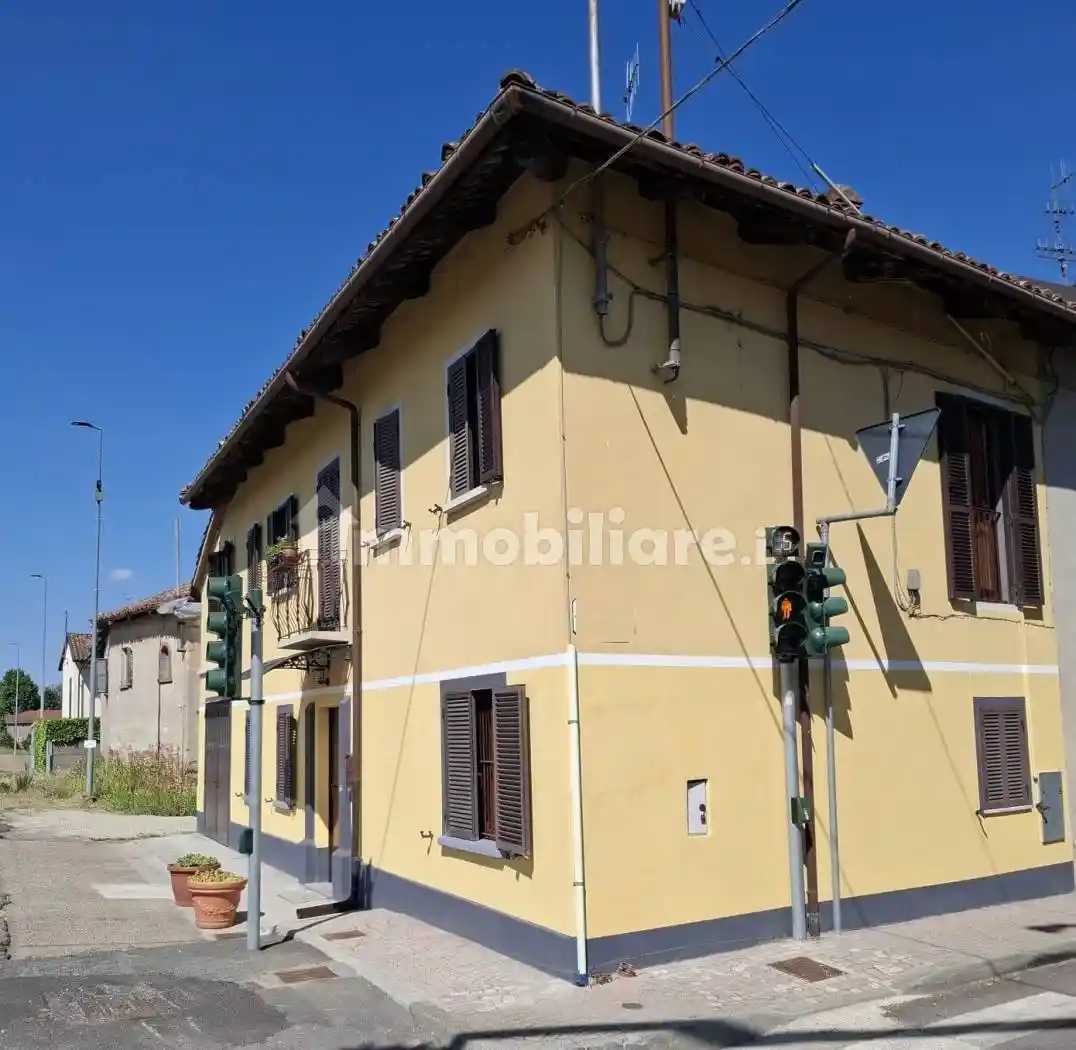 Casa indipendente in vendita a Magliano Alfieri