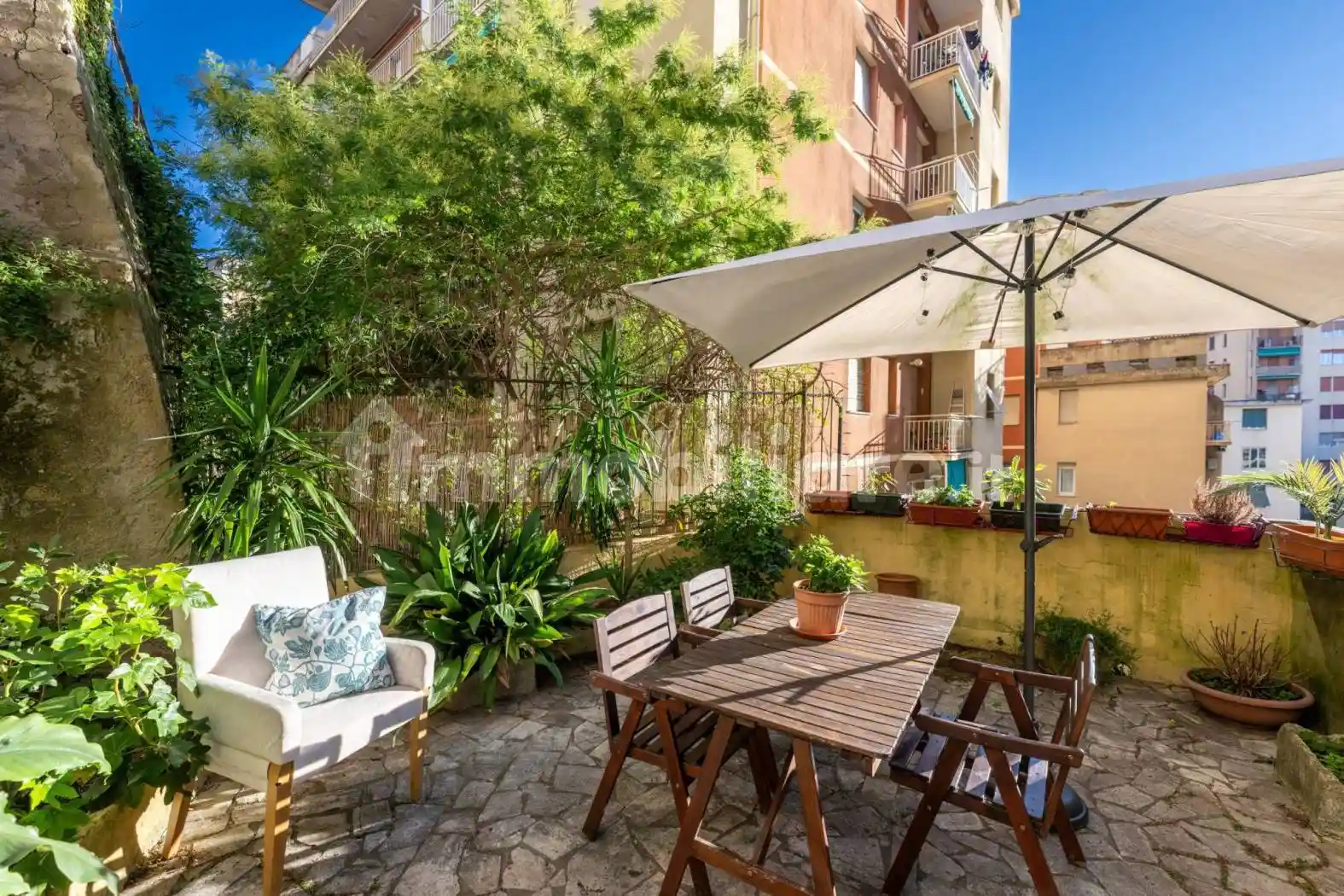 Appartamento in vendita a Genova