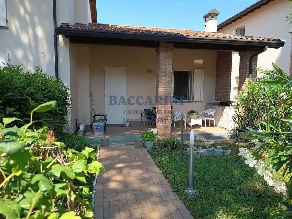 Villetta a schiera in vendita a Faenza