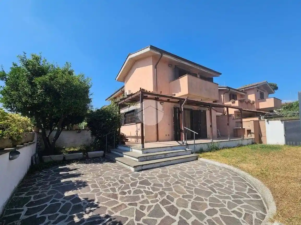 Villetta a schiera in vendita a Anzio