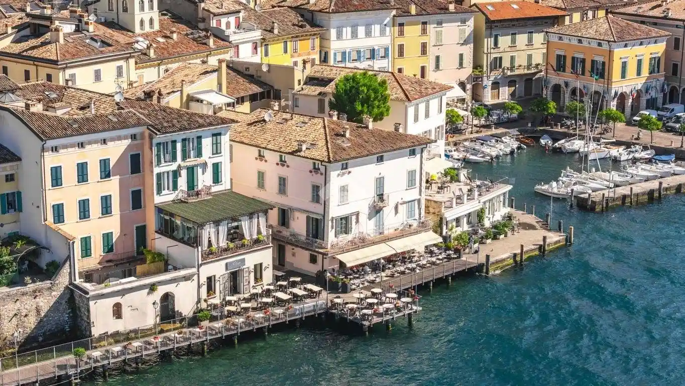 Appartamento in vendita a Gargnano