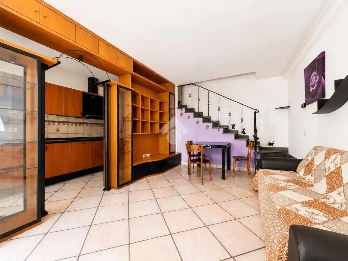 Casa indipendente in vendita a Campi Bisenzio