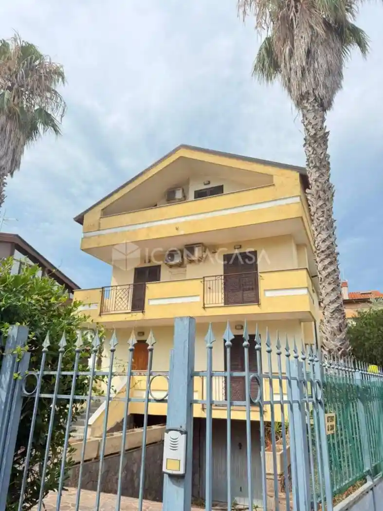 Villa in affitto a Giugliano in Campania