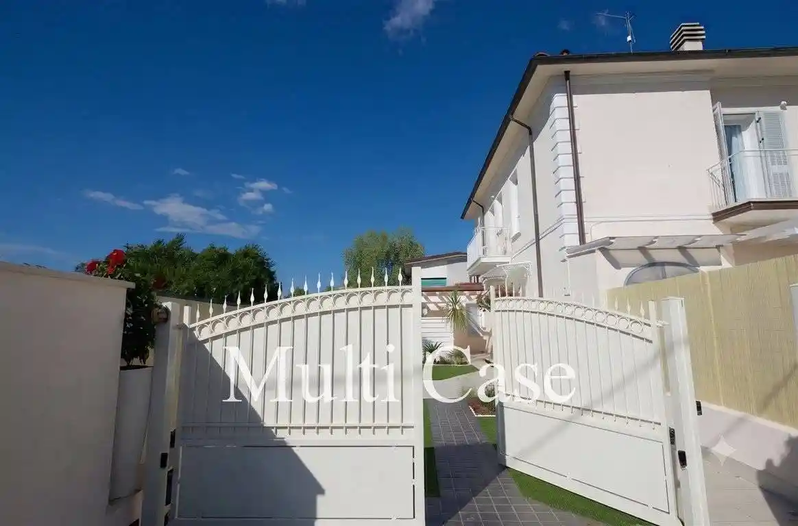 Villa in vendita a Pietrasanta