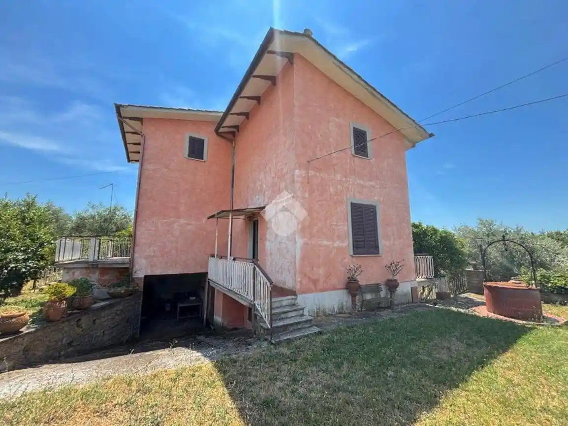 Casa indipendente in vendita a Genzano di Roma