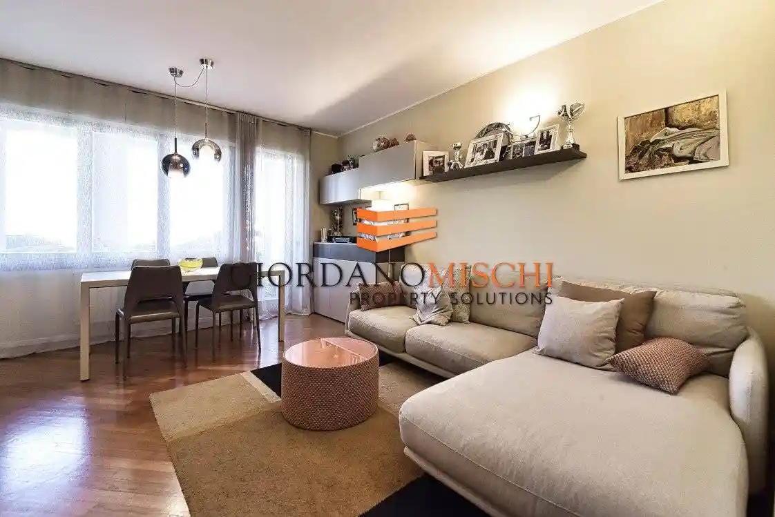 Appartamento in vendita a Monza