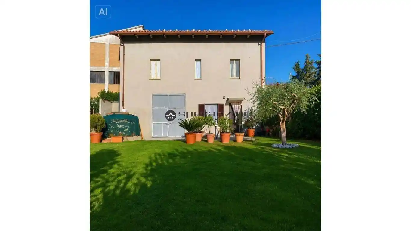 Villa in vendita a Fossombrone