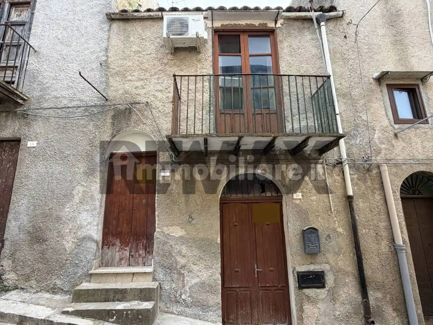 Casa indipendente in vendita a Ventimiglia di Sicilia