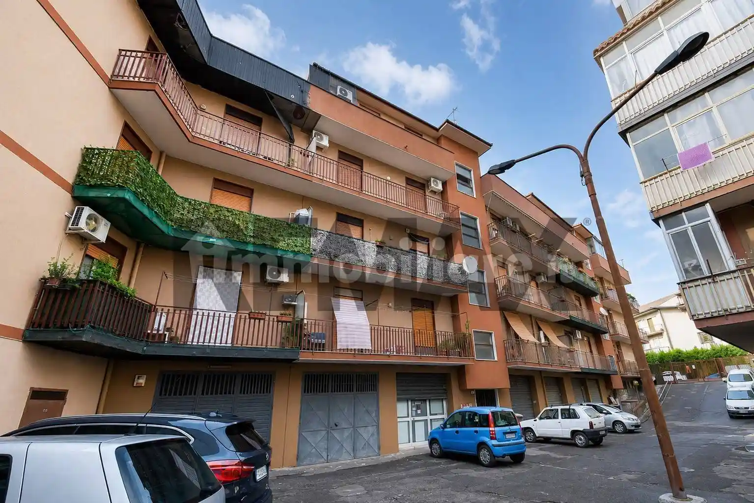Appartamento in vendita a Aci Catena