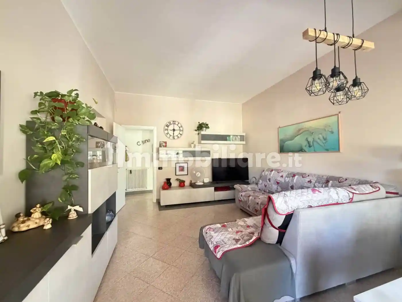 Casa indipendente in vendita a Luni