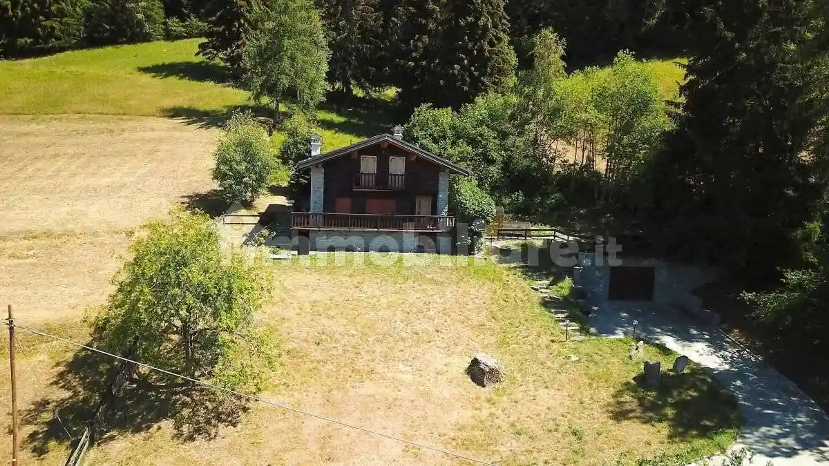 Villa in vendita a Charvensod