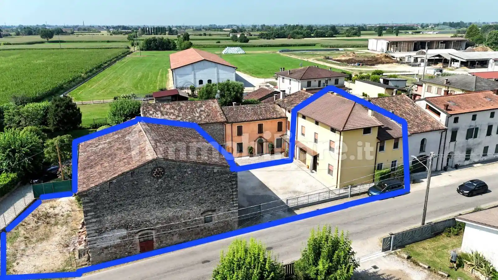 Villa in vendita a Monzambano