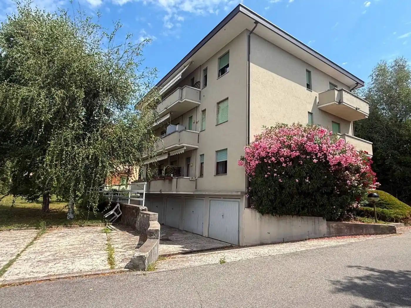 Appartamento in vendita a Villa Guardia