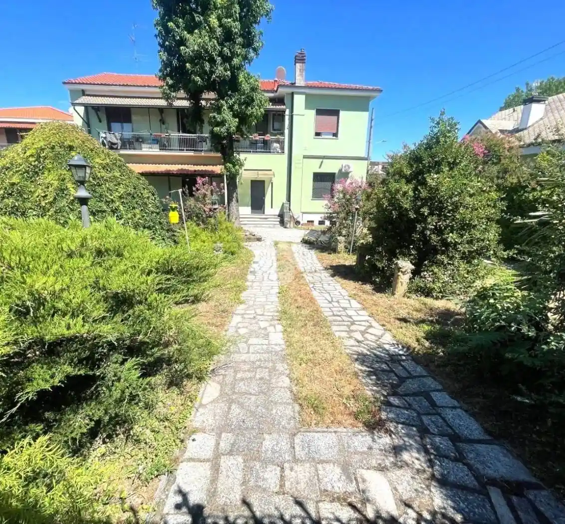 Villa in vendita a Arconate