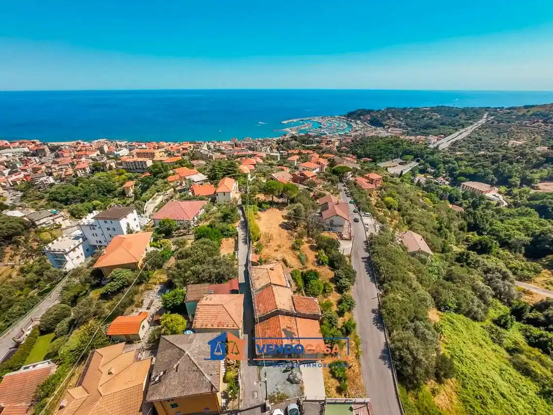 Rustico - Casale in vendita a Varazze