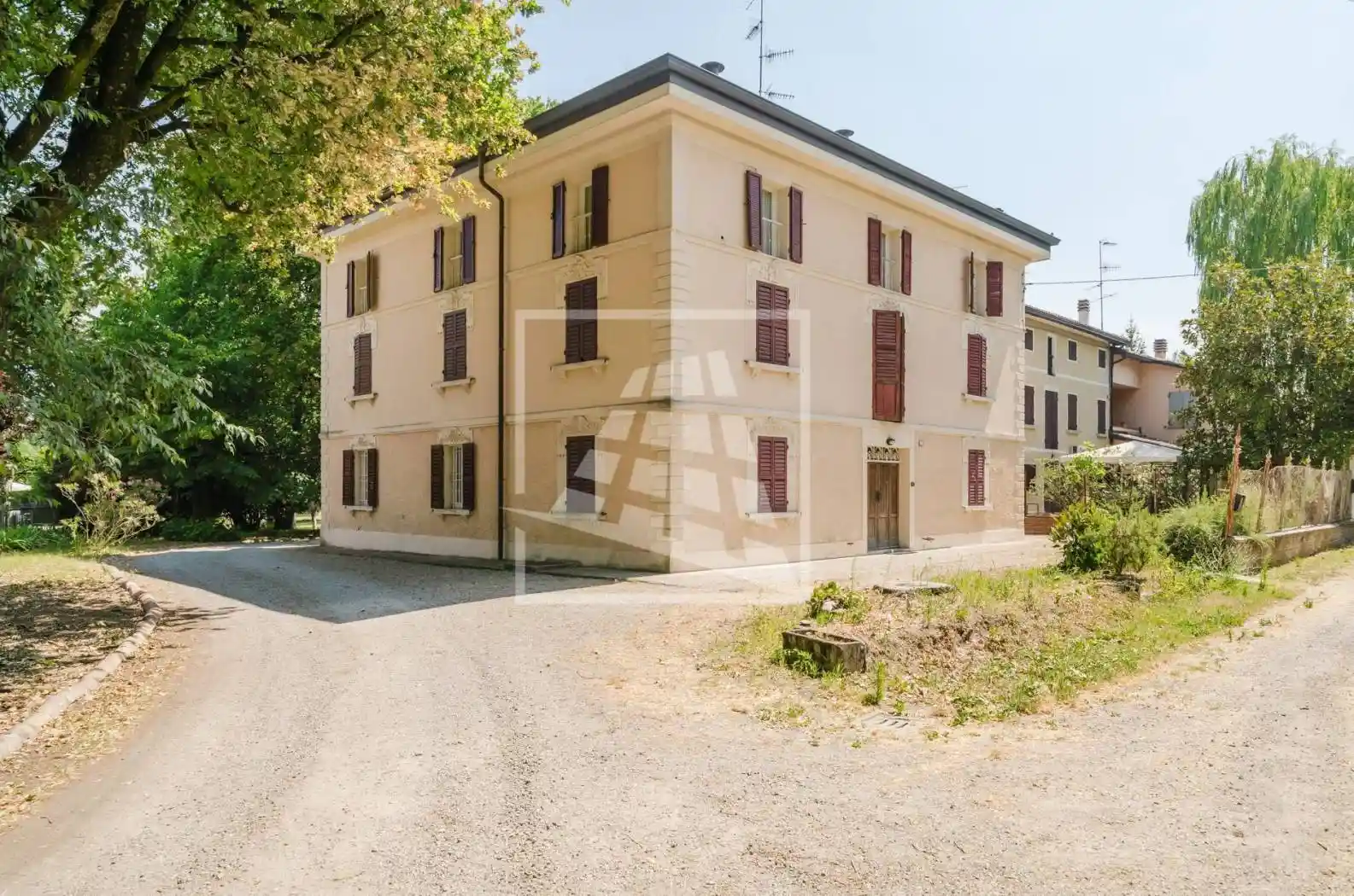 Casa indipendente in vendita a Reggio Emilia