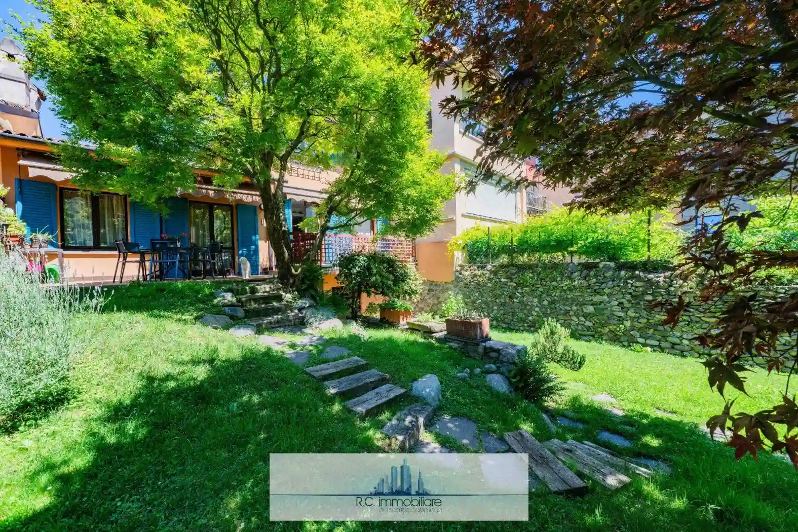 Villa - foto 2