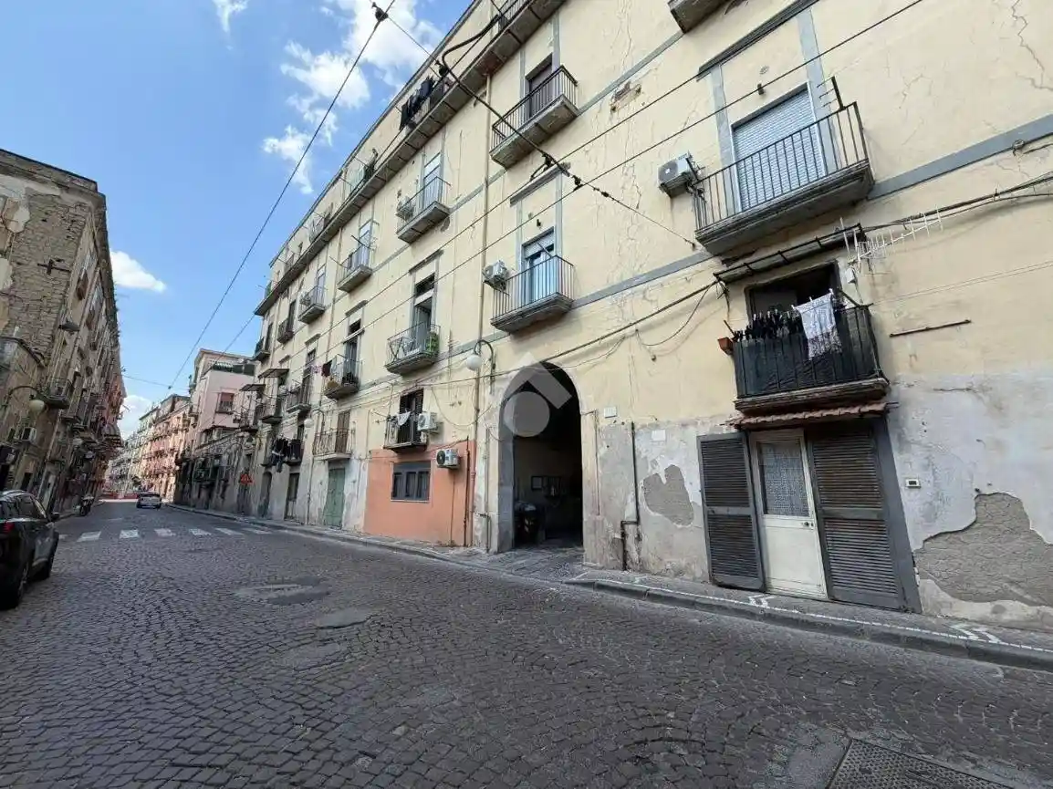 Appartamento in vendita a Napoli