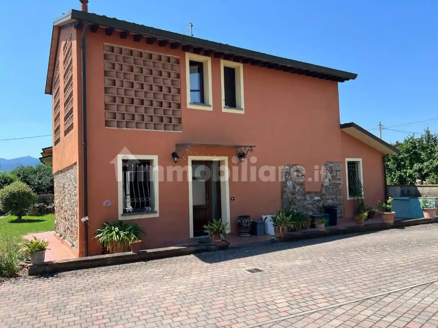 Villa in vendita a Lucca