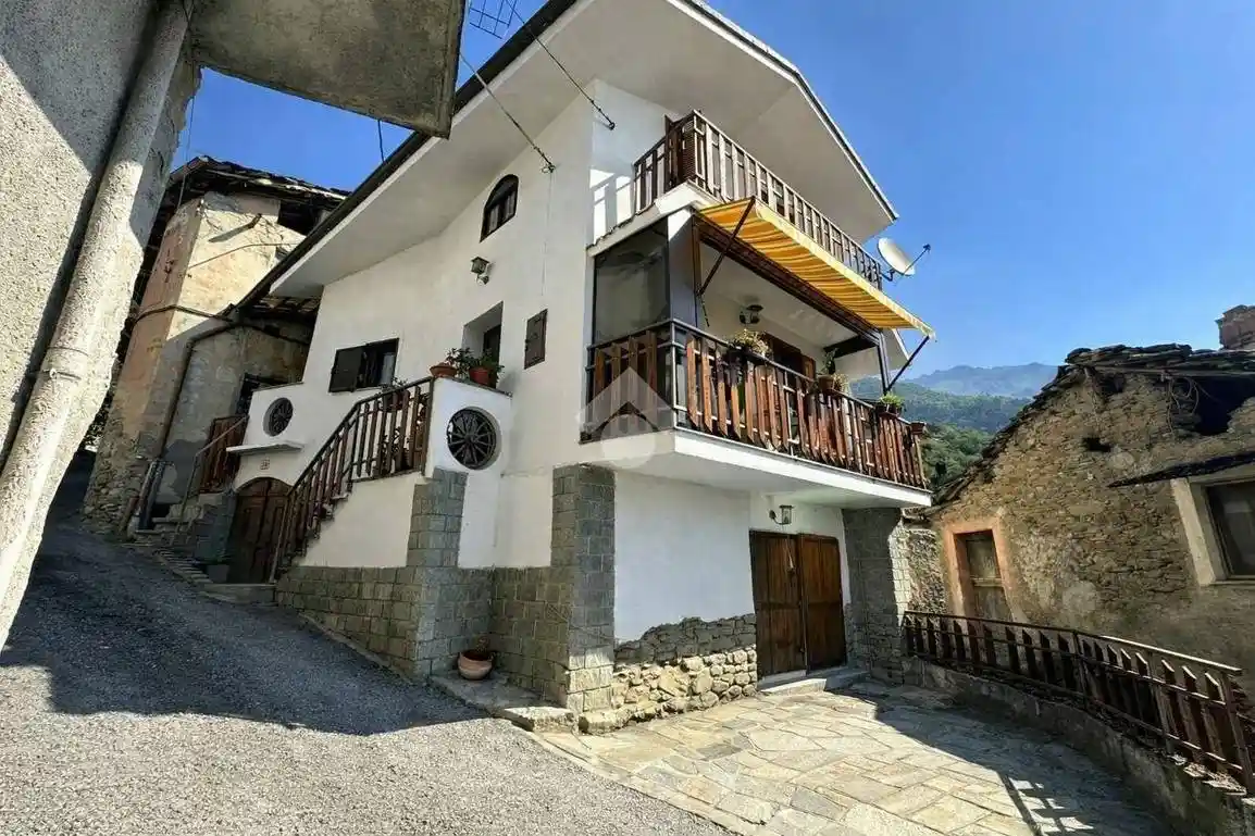 Casa indipendente in vendita a Chianocco
