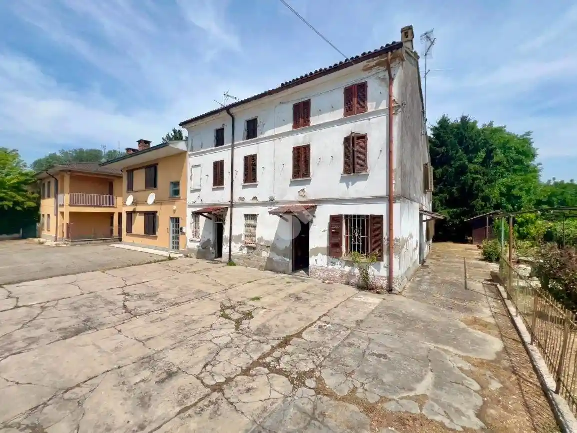 Casa indipendente in vendita a Mezzanino