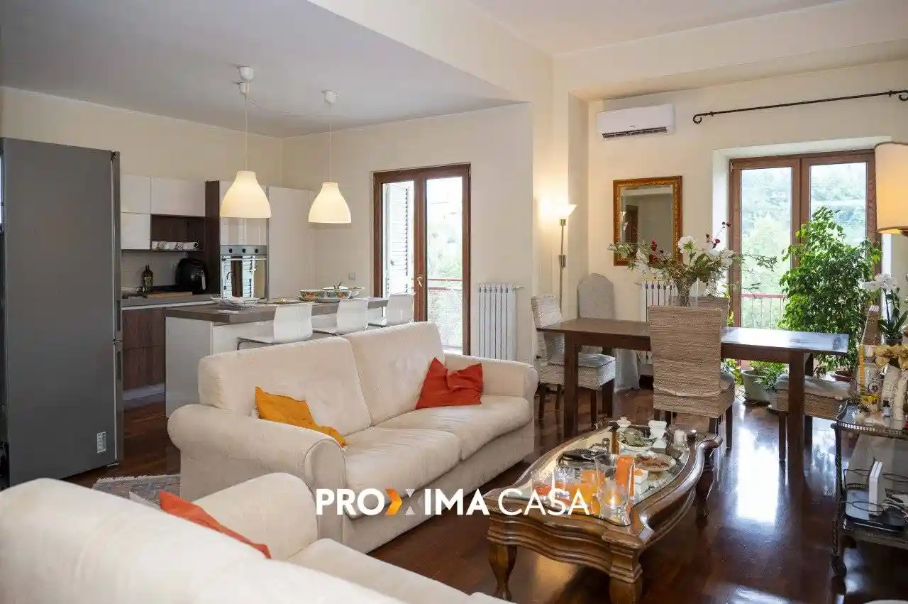 Appartamento in vendita a Salerno