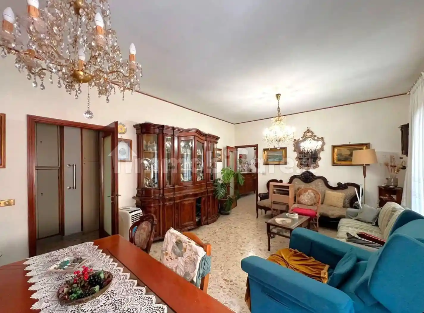 Appartamento in vendita a Napoli