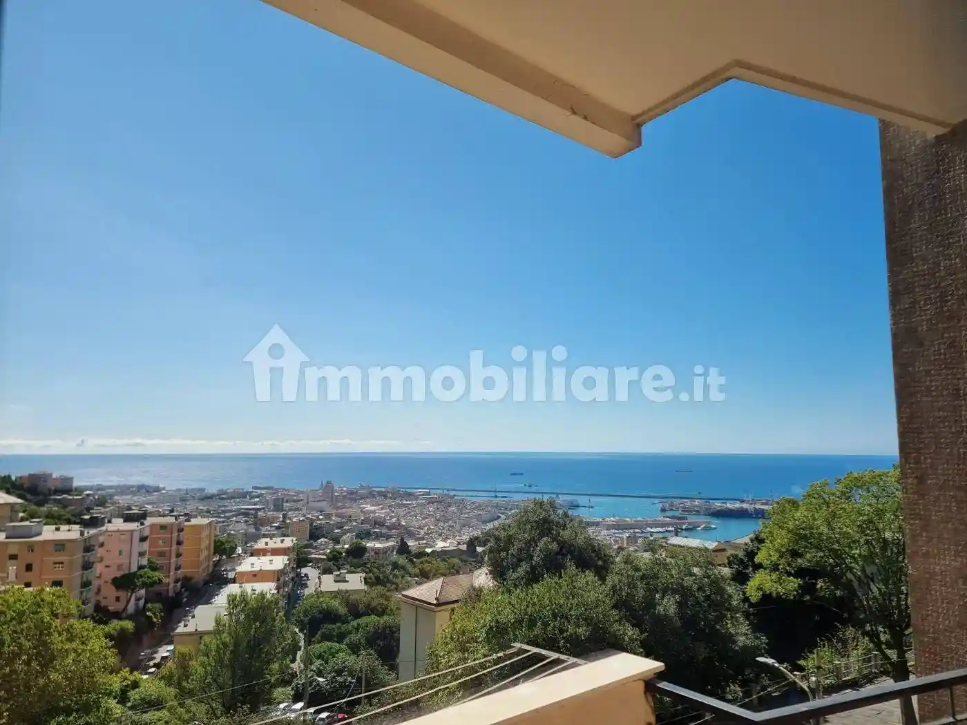 Appartamento in vendita a Genova