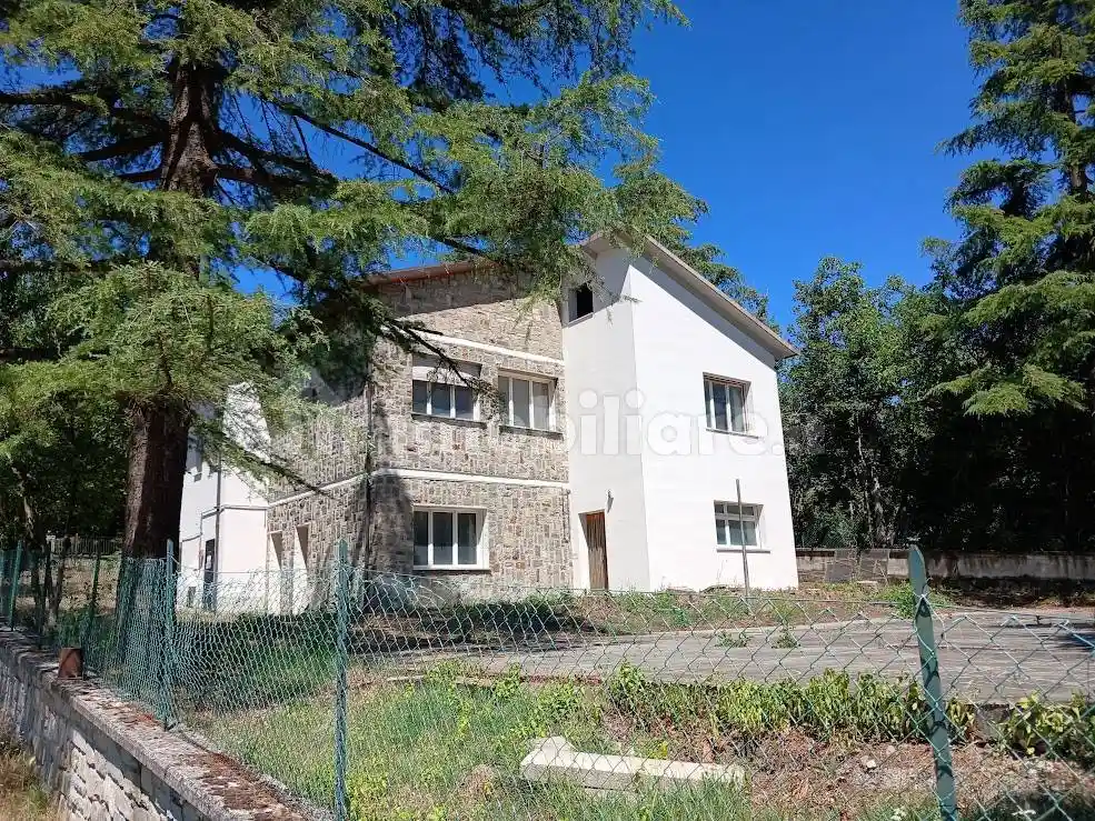 Villa in vendita a Vezzano sul Crostolo