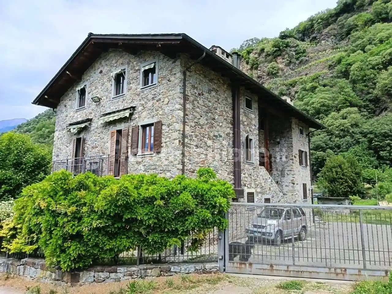 Casa indipendente in vendita a Tresivio