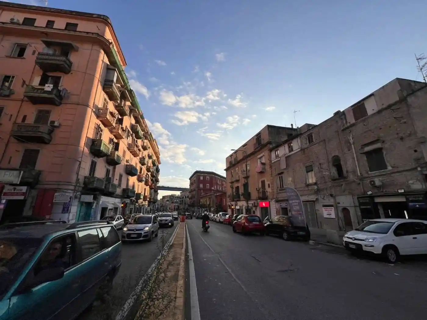 Appartamento in vendita a Napoli