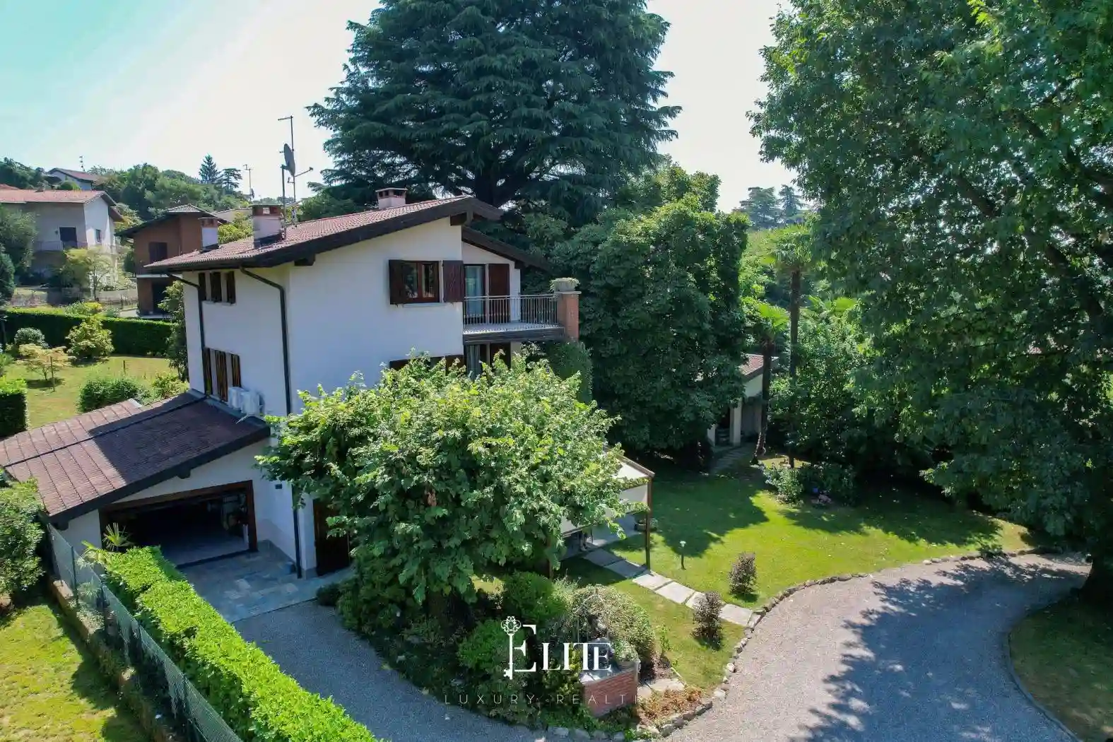 Villa - foto 2