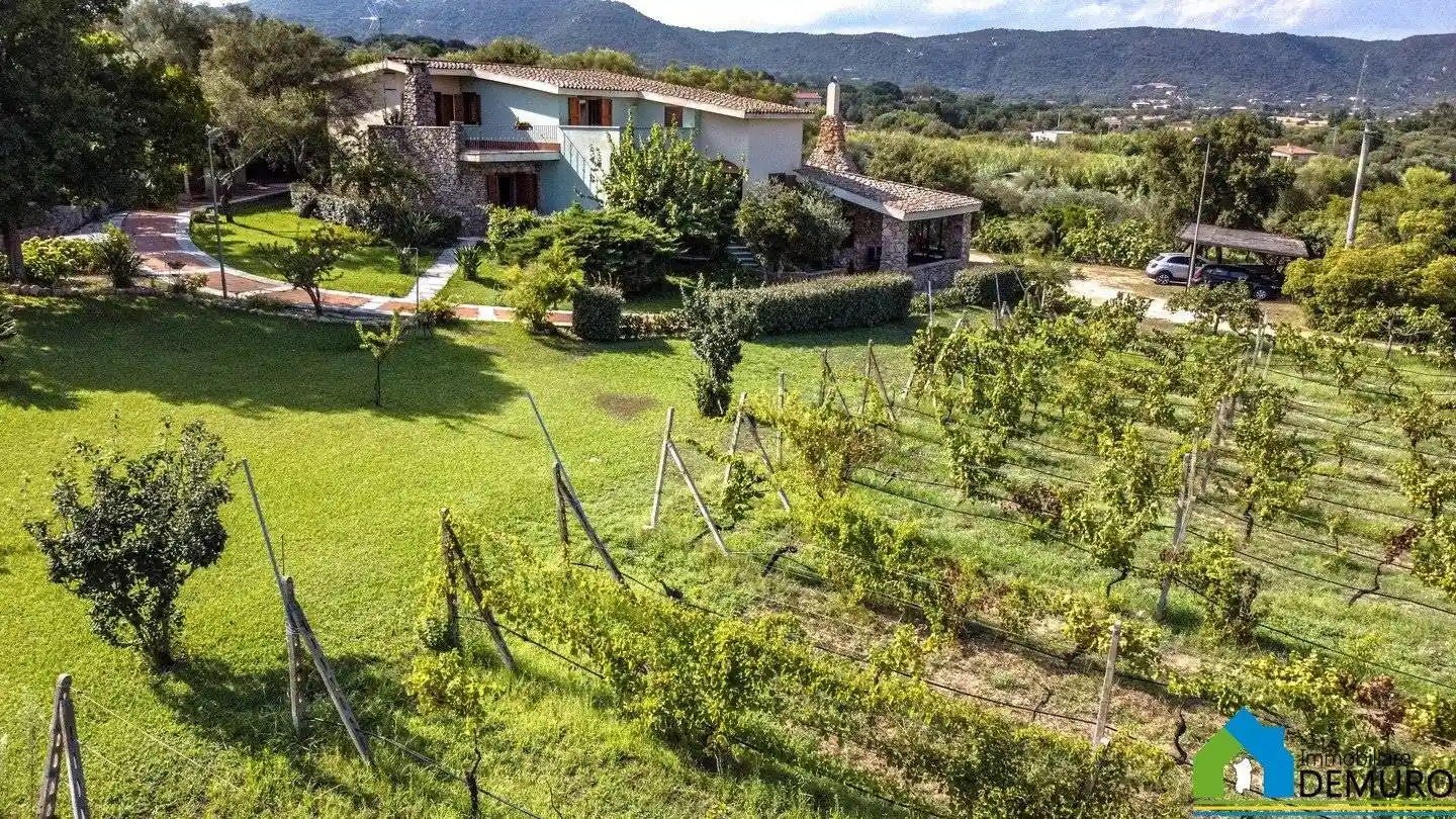 Villa in vendita a Olbia