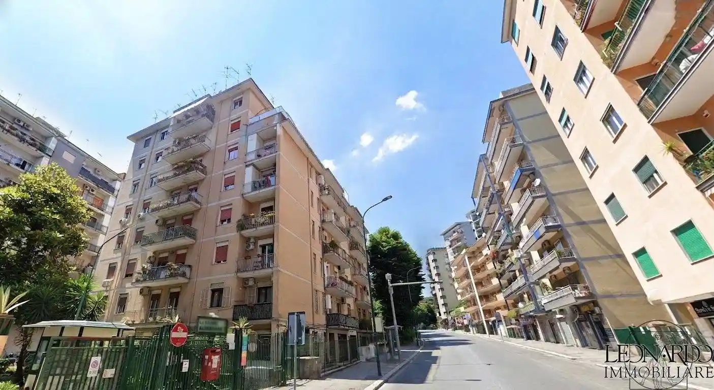 Appartamento in vendita a Napoli