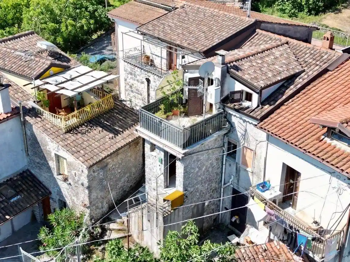 Palazzo - Edificio in vendita a Roccagloriosa