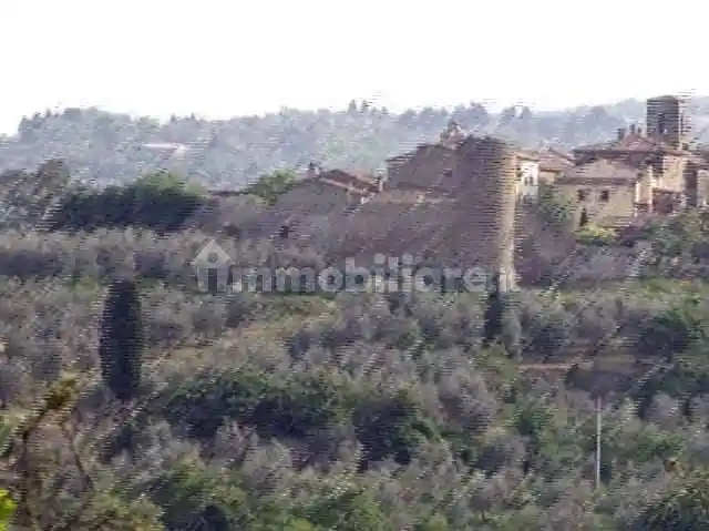 Palazzo - Edificio in vendita a Sinalunga