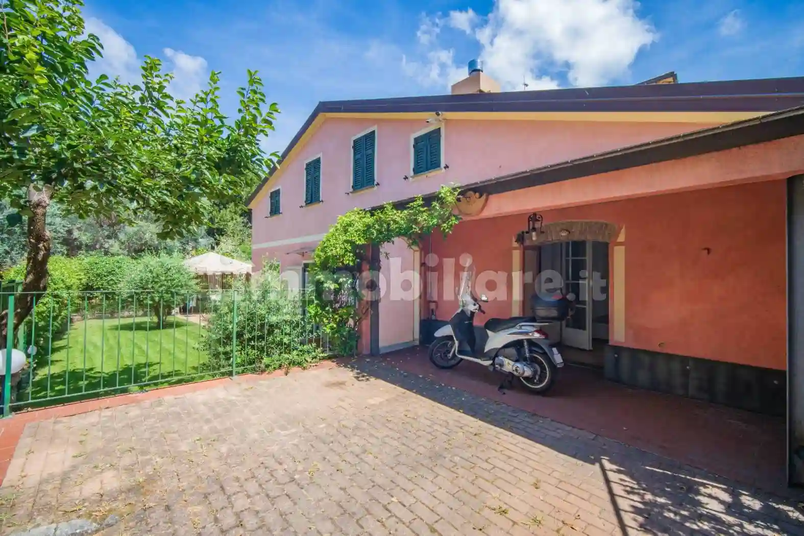 Villa - foto 2