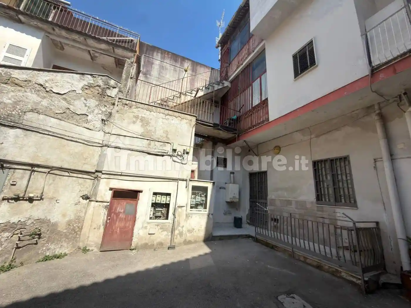 Palazzo - Edificio in vendita a Marano di Napoli