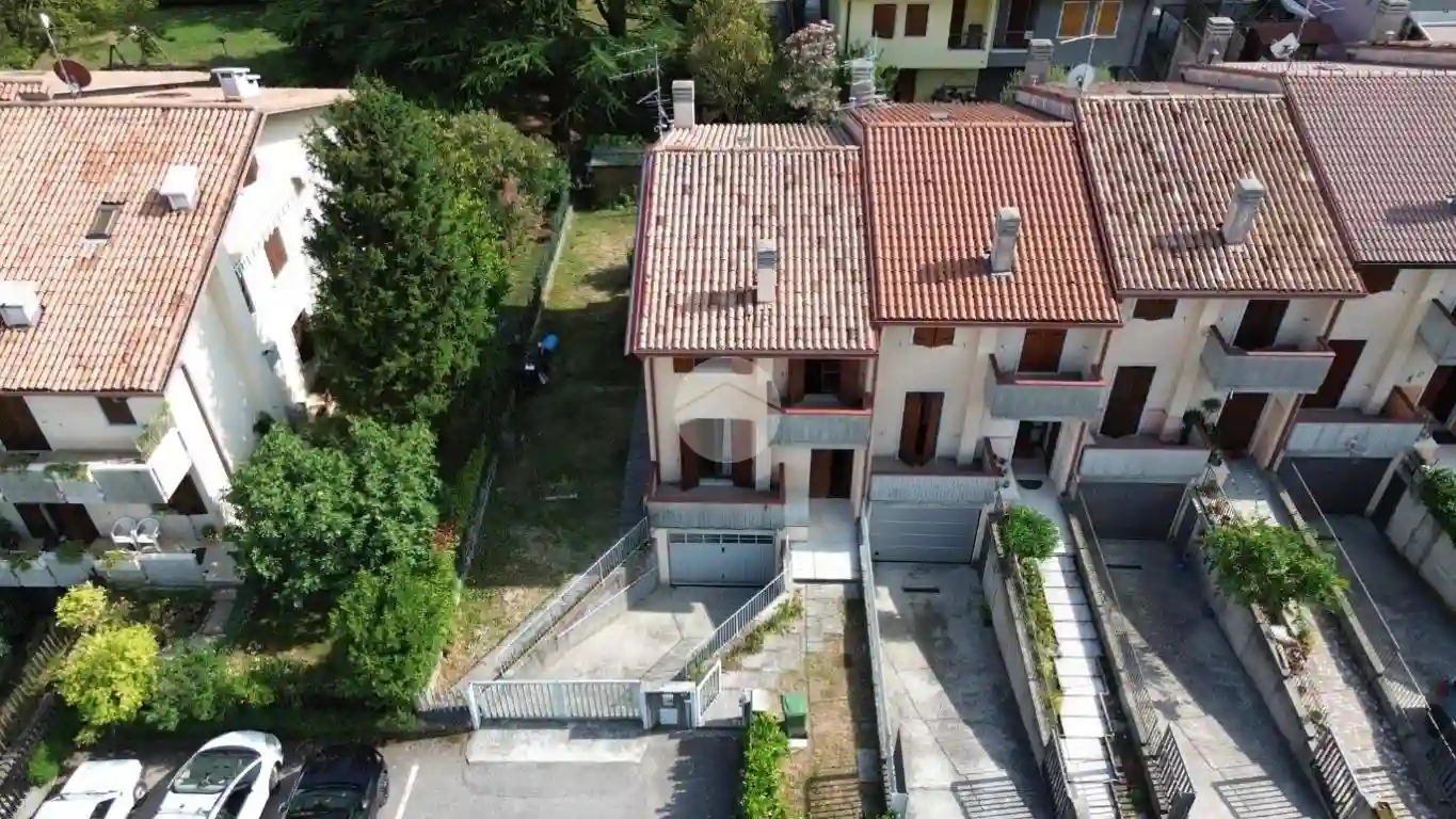 Villetta a schiera - foto 2