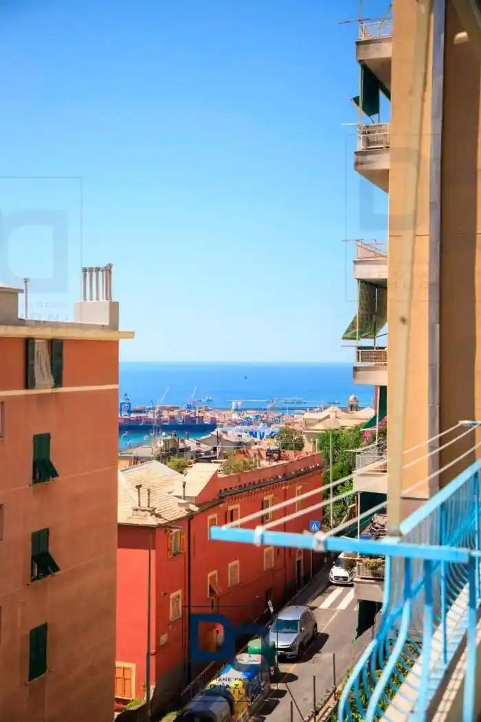 Appartamento in vendita a Genova
