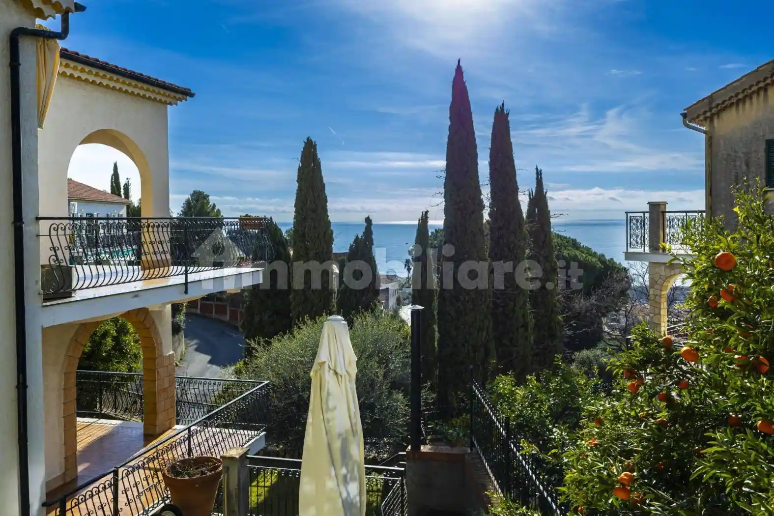 Villa in vendita a Pietra Ligure
