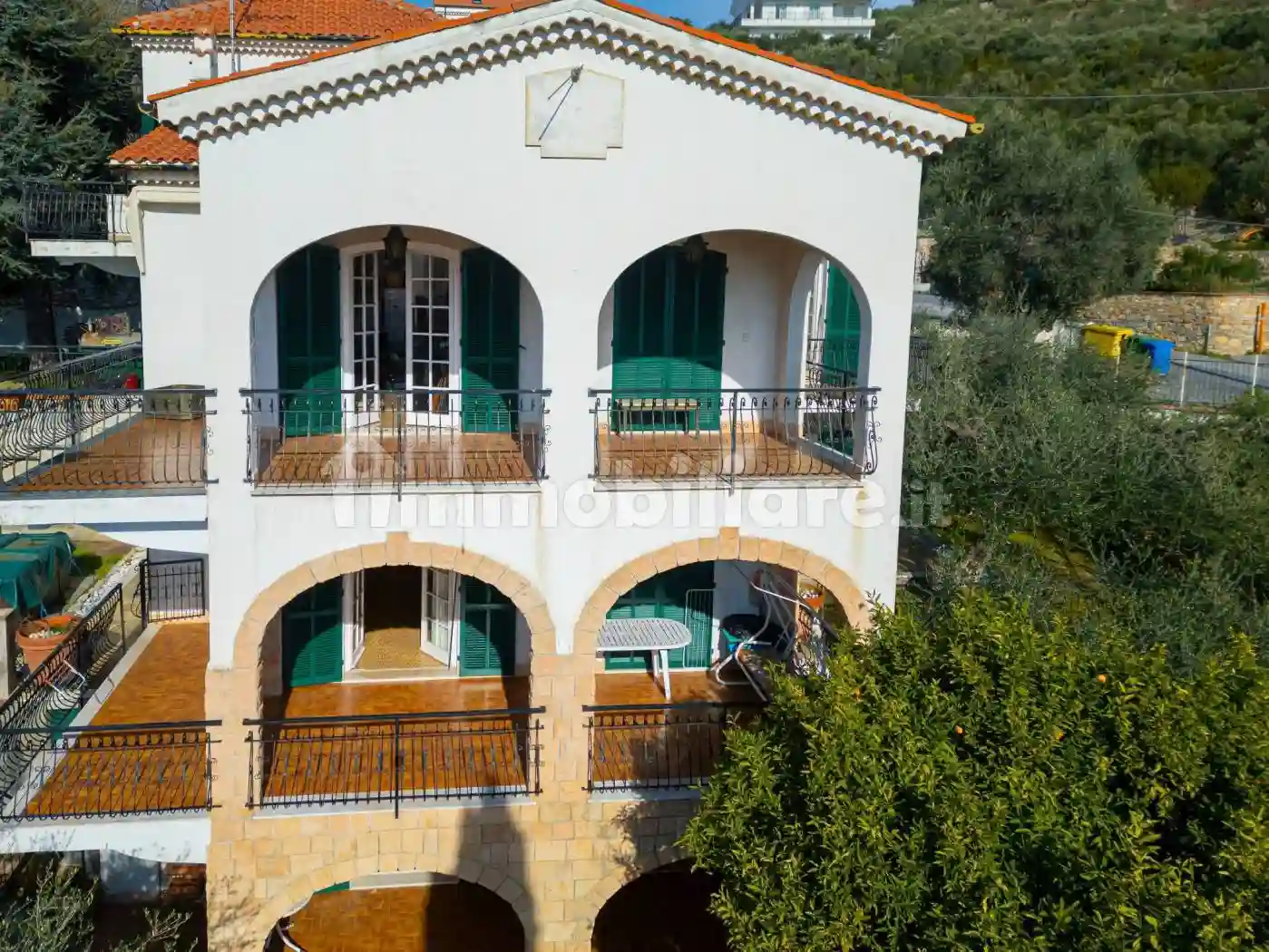 Villa - foto 2