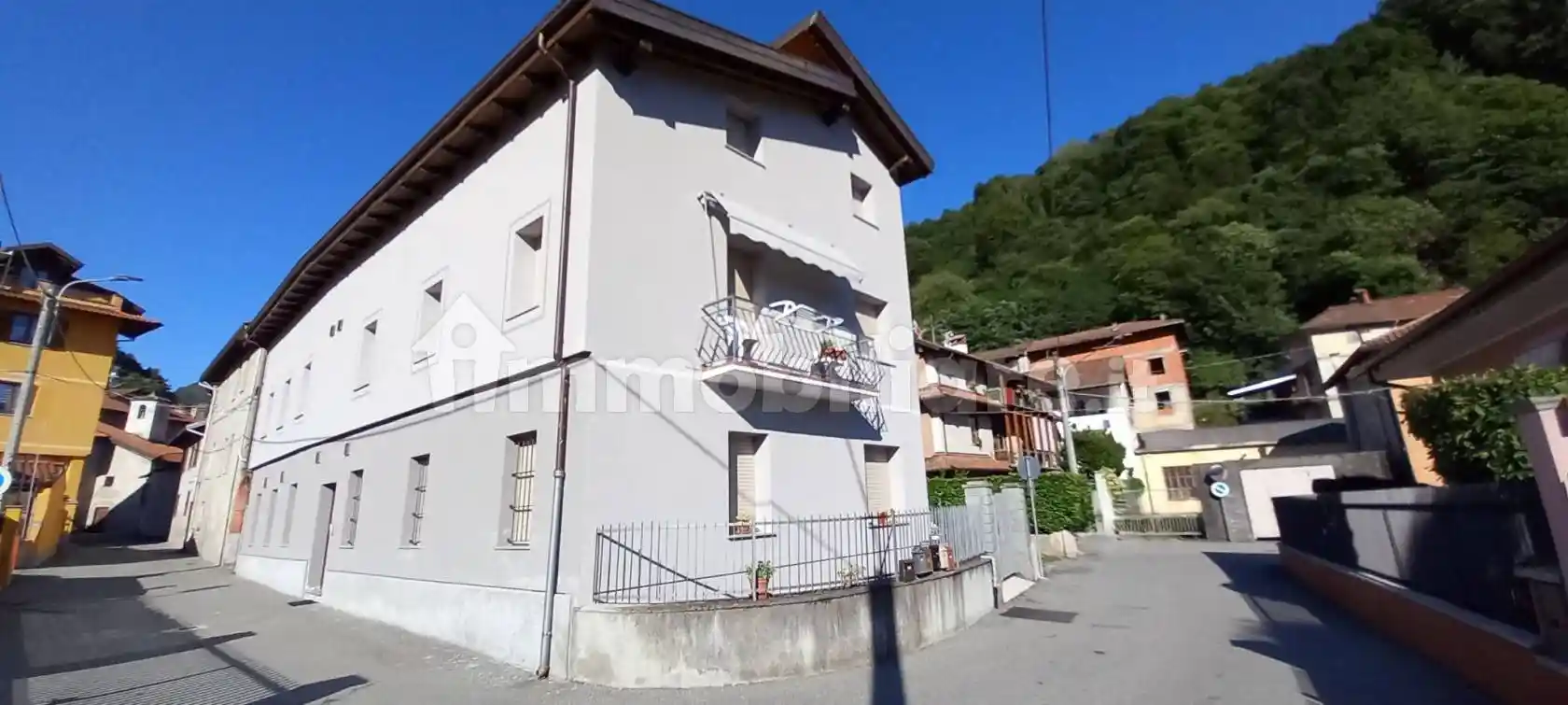 Appartamento in affitto a Quarona