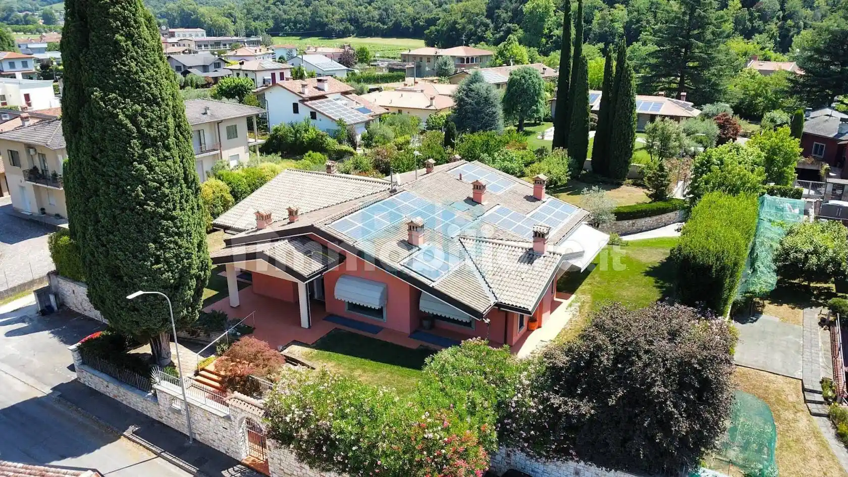 Villa in vendita a Rodengo Saiano