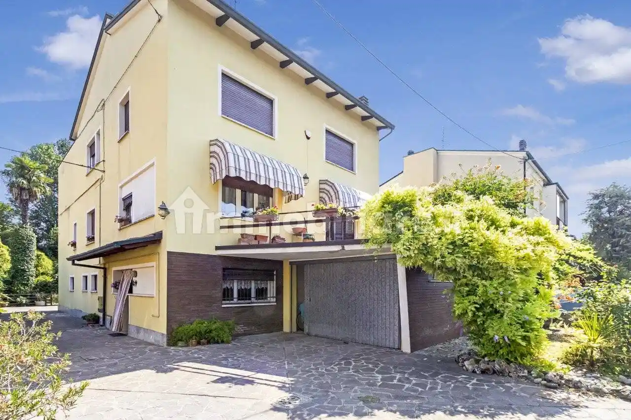 Villa in vendita a Lugo